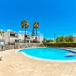 Two Bedroom Apartment, Near Playa De Las Americas, Free Wifi, Pool شقة *