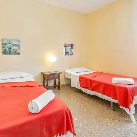 Two Bedroom Apartment, Near Playa De Las Americas, Free Wifi, Pool شقة *