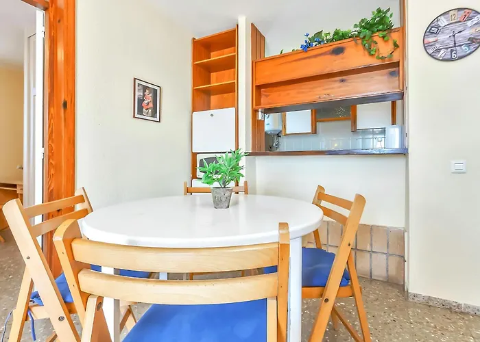 Apartment Two Bedroom Apartment, Near Playa De Las Americas, Free Wifi, Pool